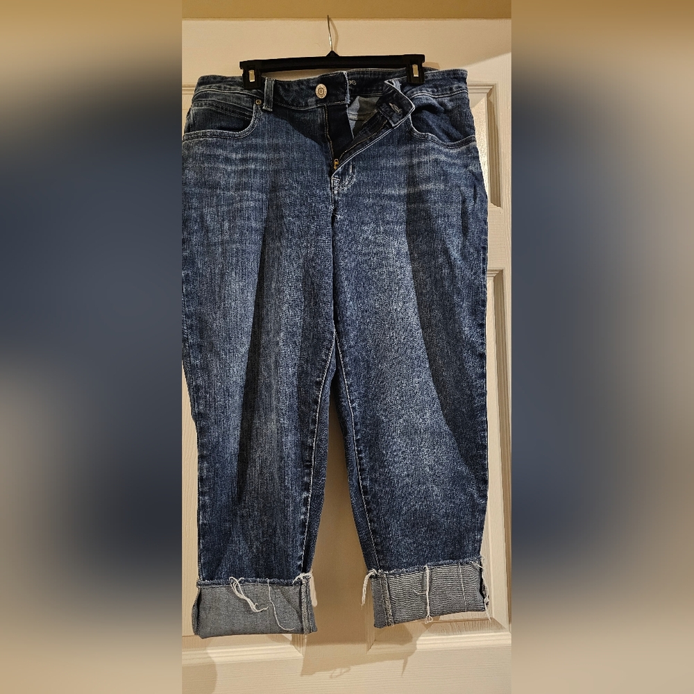 Maurcies size 16 cropped jeans
